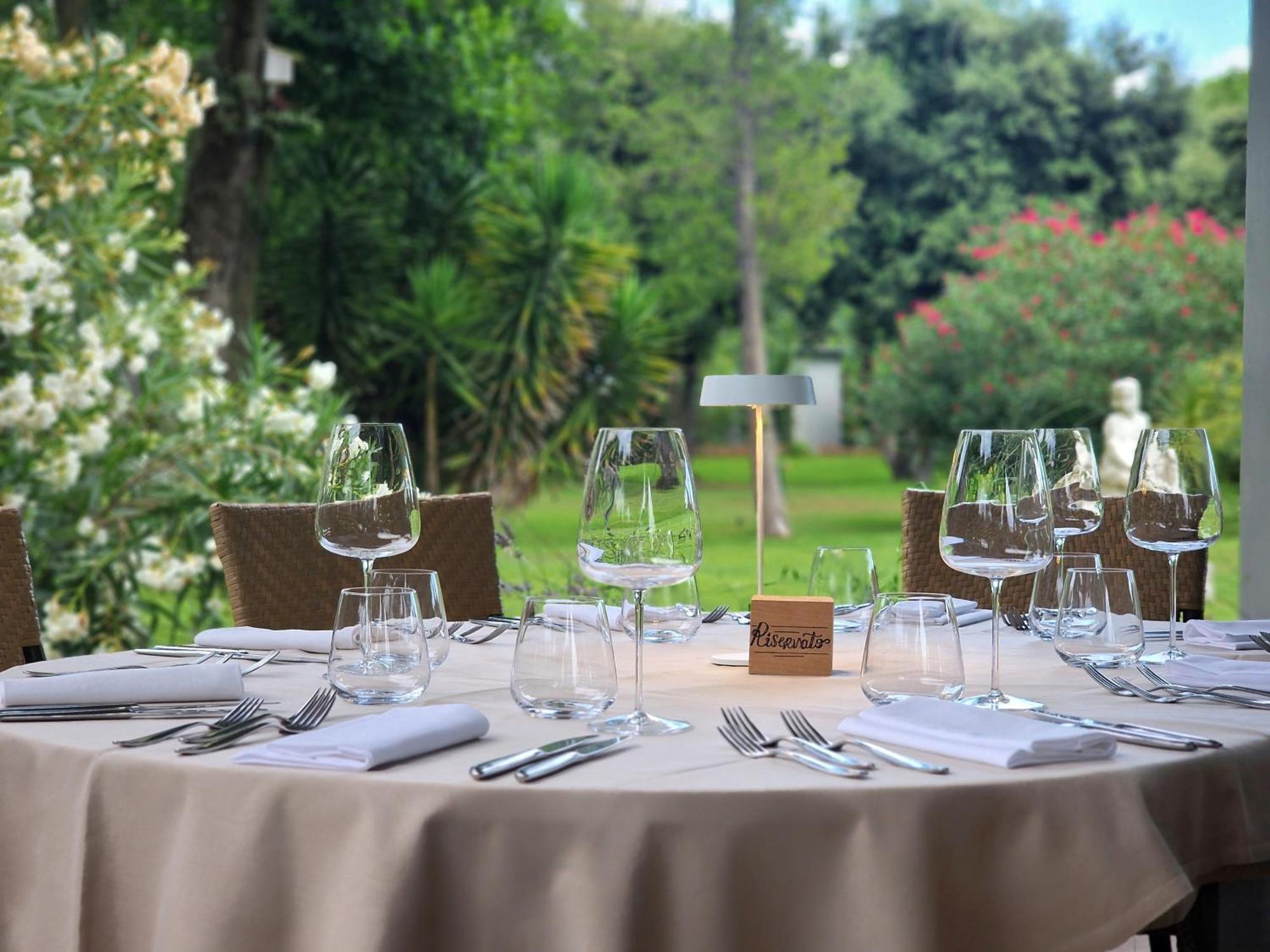 Hotel Villa Elsa Marina di Massa Ngoại thất bức ảnh