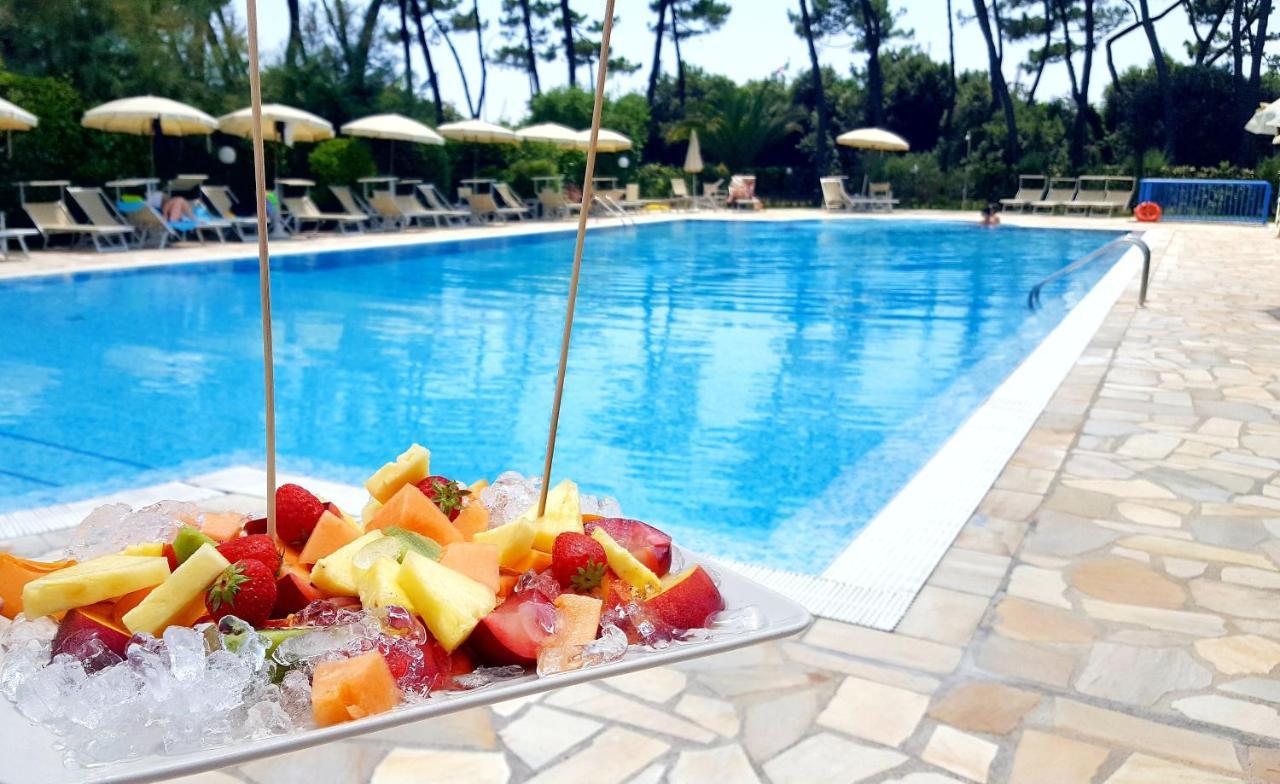 Hotel Villa Elsa Marina di Massa Ngoại thất bức ảnh